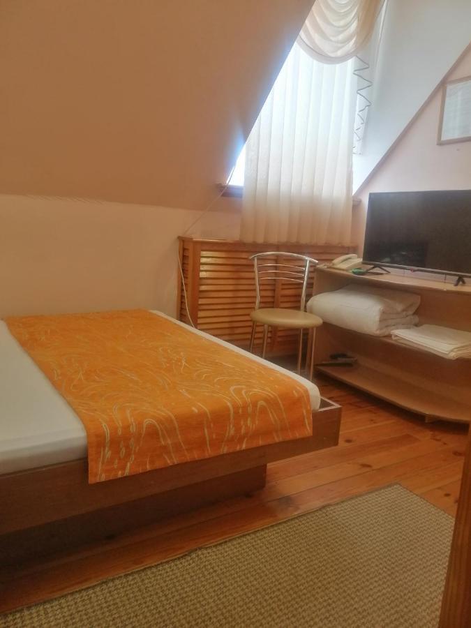 Gostiniy Dvor Non-Stop Otel Herson Dış mekan fotoğraf
