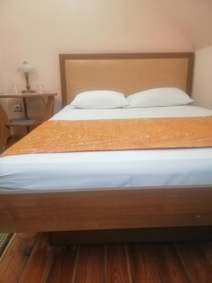 Gostiniy Dvor Non-Stop Otel Herson Dış mekan fotoğraf