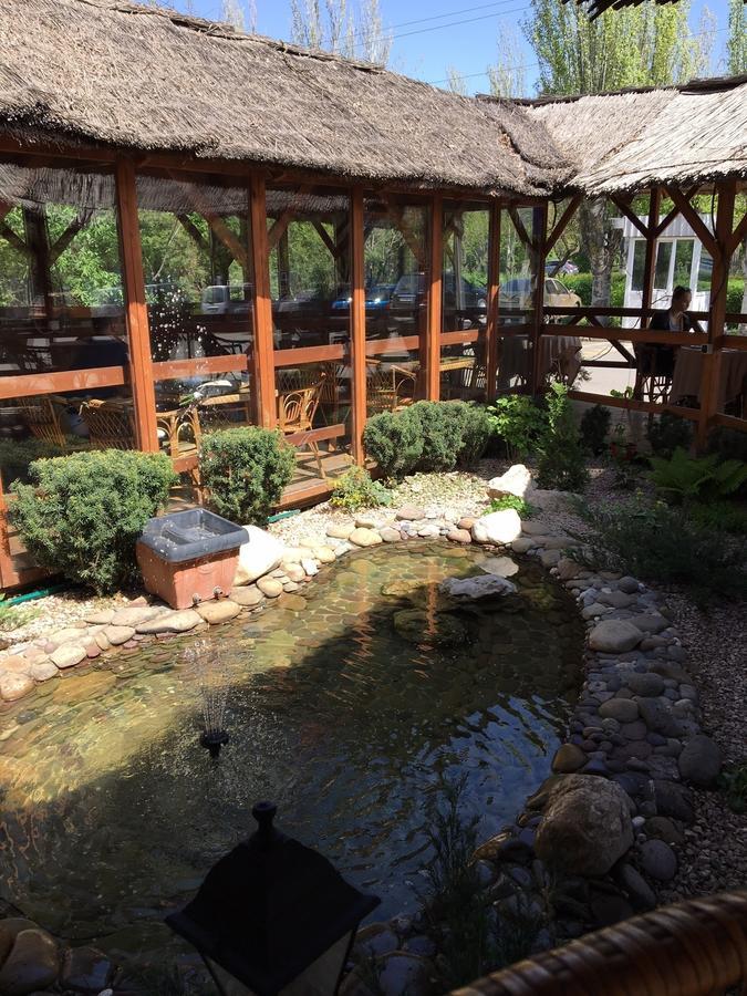 Gostiniy Dvor Non-Stop Otel Herson Dış mekan fotoğraf